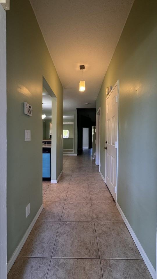 6422 Park Lake Cir - Photo 2 of 37