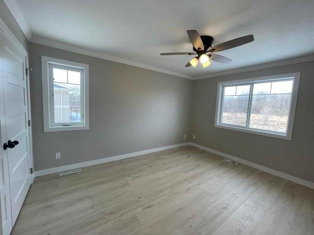 1232 45th Ave Ne - Photo 3 of 25