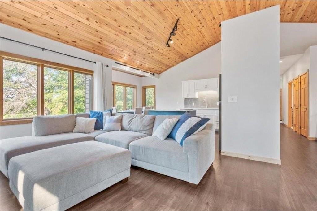 11423 Fawn Lake Rd - Photo 4 of 50