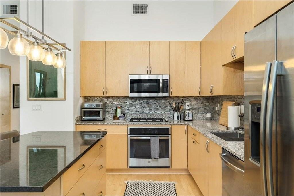 1240 S 2nd St #110 - Photo 4 of 39