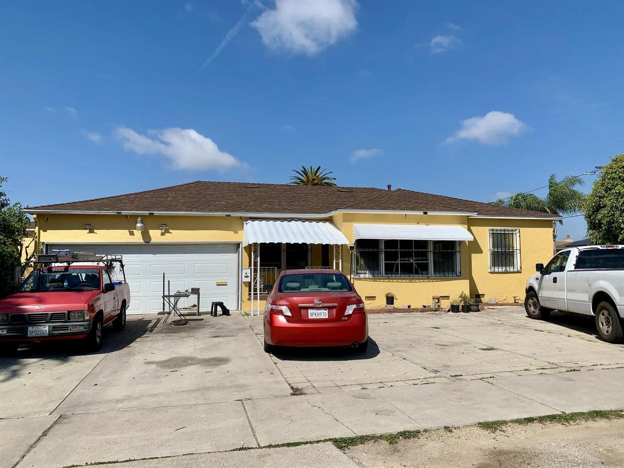 445 J St - Photo 2 of 23