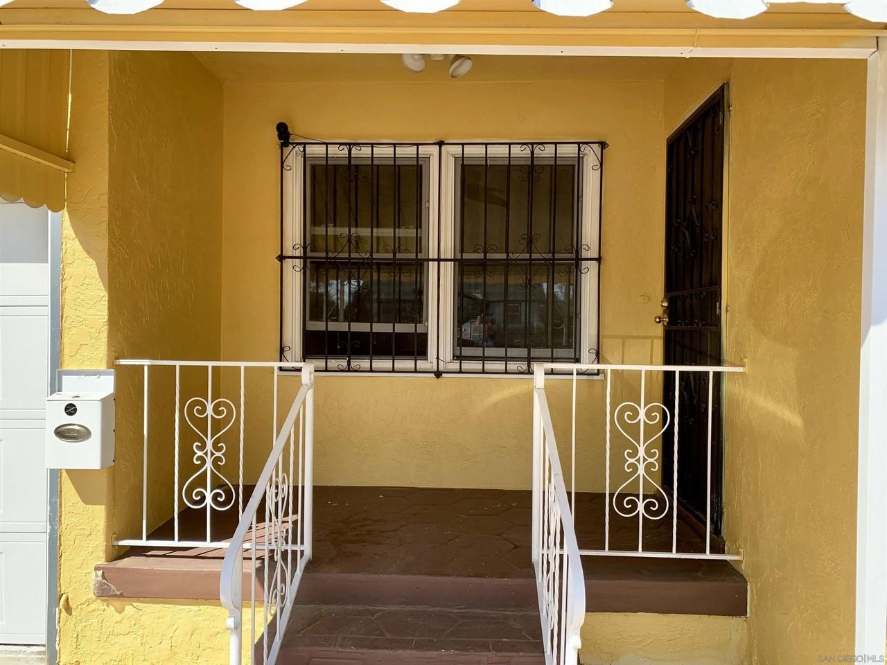 445 J St - Photo 3 of 23