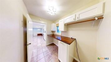 featured image of 805 Timber Dr