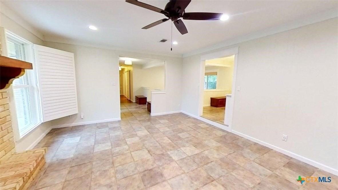 805 Timber Dr - Photo 4 of 14