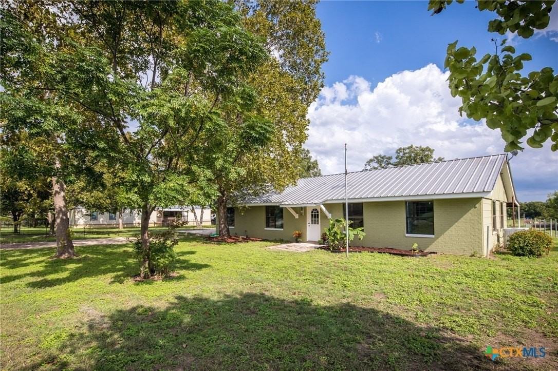 803 Happy Haven Rd - Photo 5 of 48