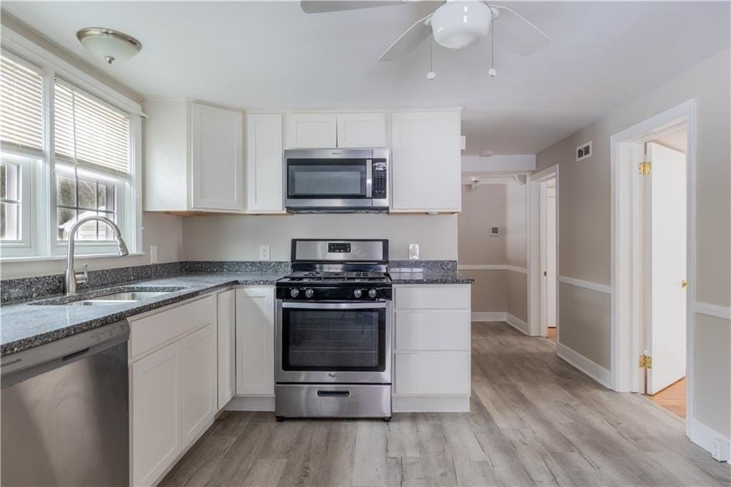 31 Kirby St Unit 1 - Photo 2 of 13