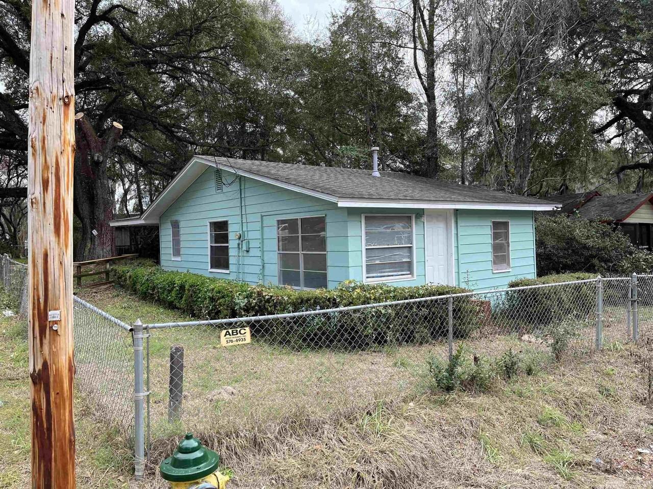 3417 Laura St - Photo 2 of 11