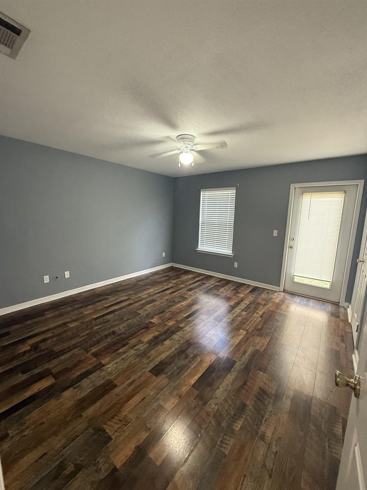 36 Evans Ave - Photo 6 of 10