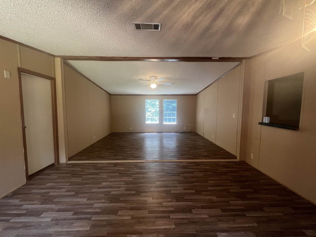 228 Bruce Rd - Photo 4 of 15