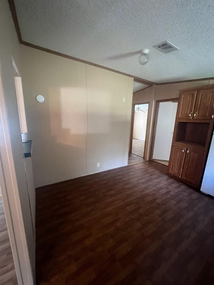 228 Bruce Rd - Photo 6 of 15