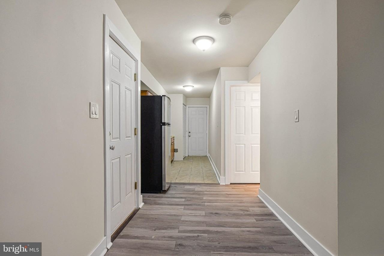3427 B St Se #4 - Photo 7 of 15