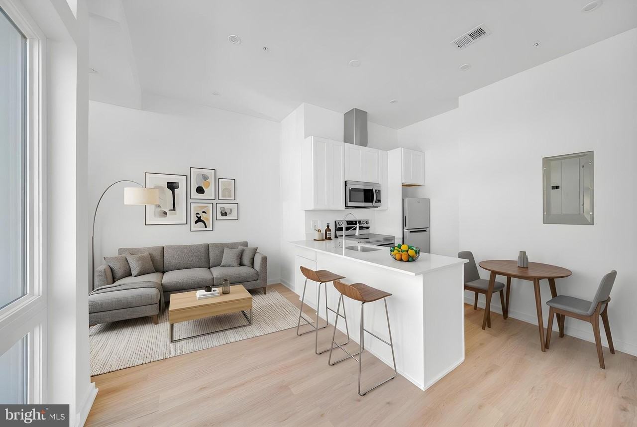 710 Kennedy St Nw Unit 21 - Photo 3 of 20