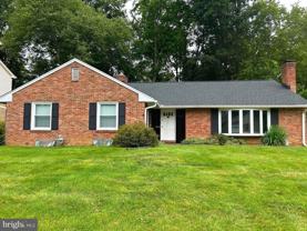 710 Halstead Rd - Photo 1 of 1