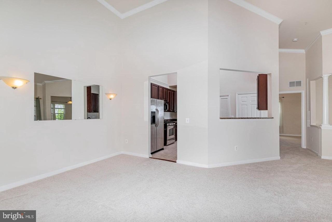 1624 Hardwick Ct Unit 402 - Photo 3 of 26