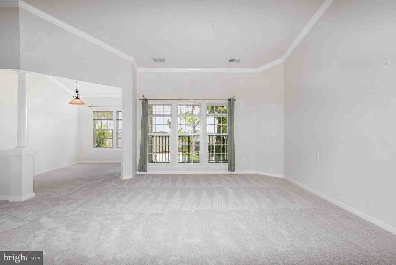 1624 Hardwick Ct Unit 402 - Photo 4 of 26