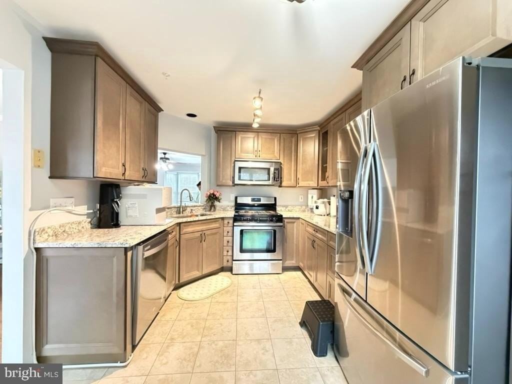 249 Edge Creek Ln - Photo 5 of 15