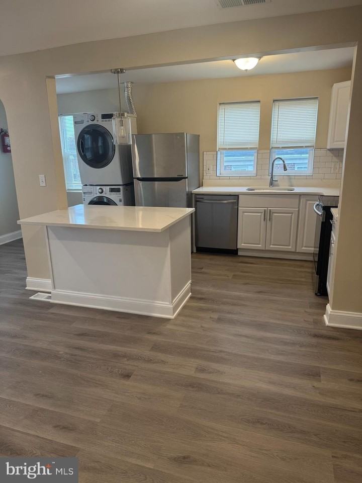 1730 Aberdeen Rd Unit 2 - Photo 3 of 8