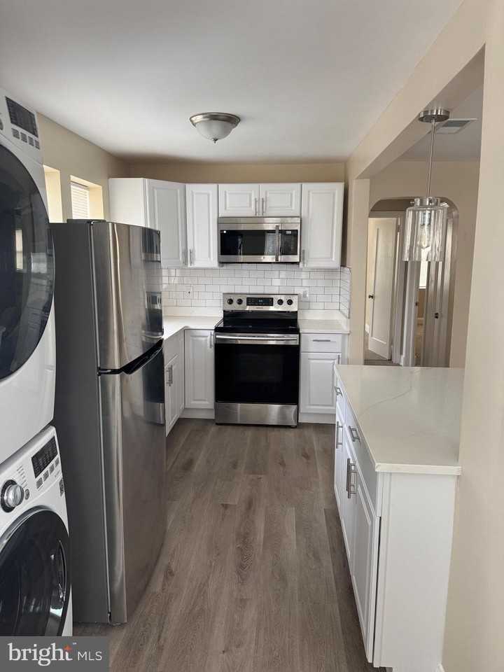 1730 Aberdeen Rd Unit 2 - Photo 5 of 8