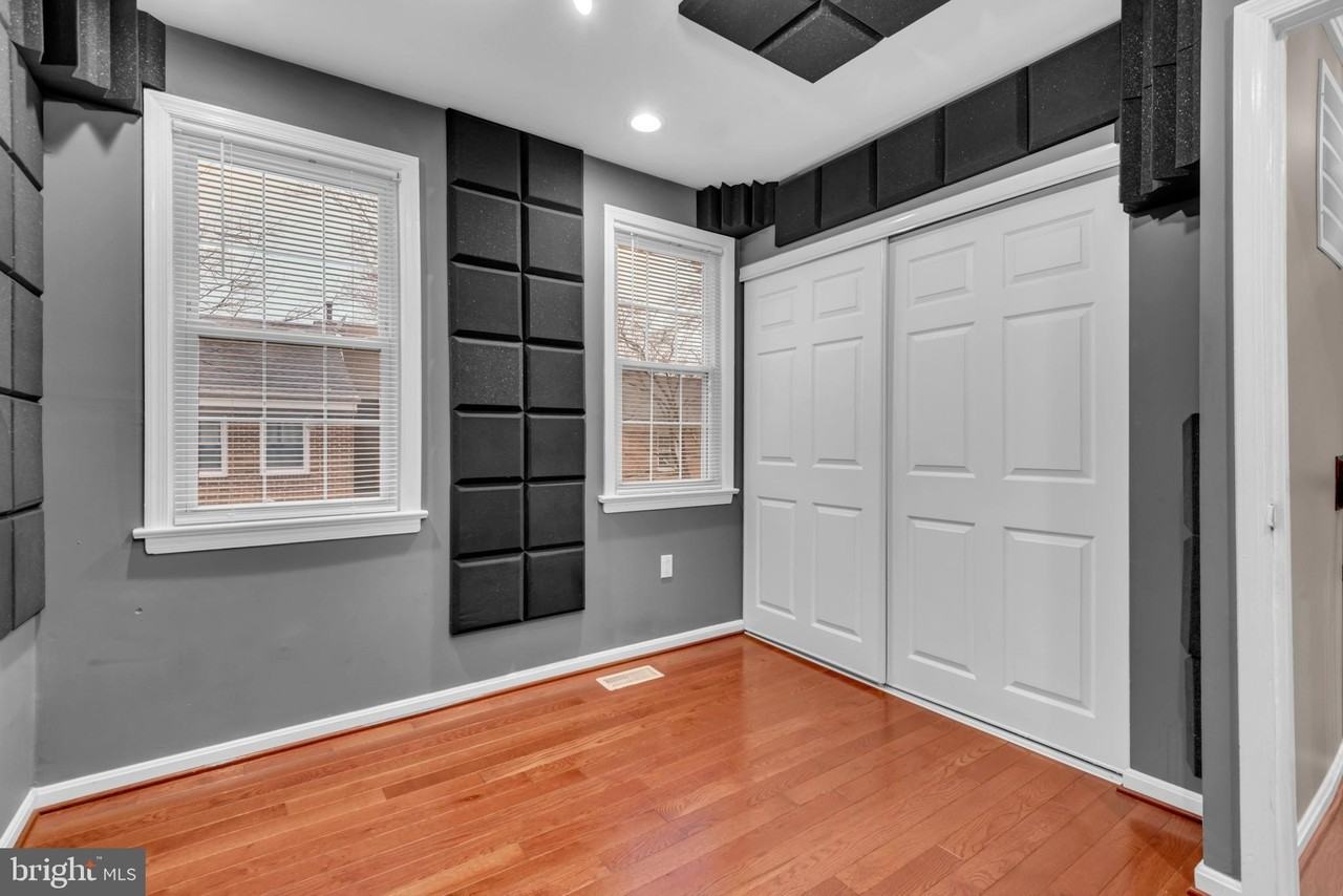 5818 Alderleaf Pl - Photo 5 of 33