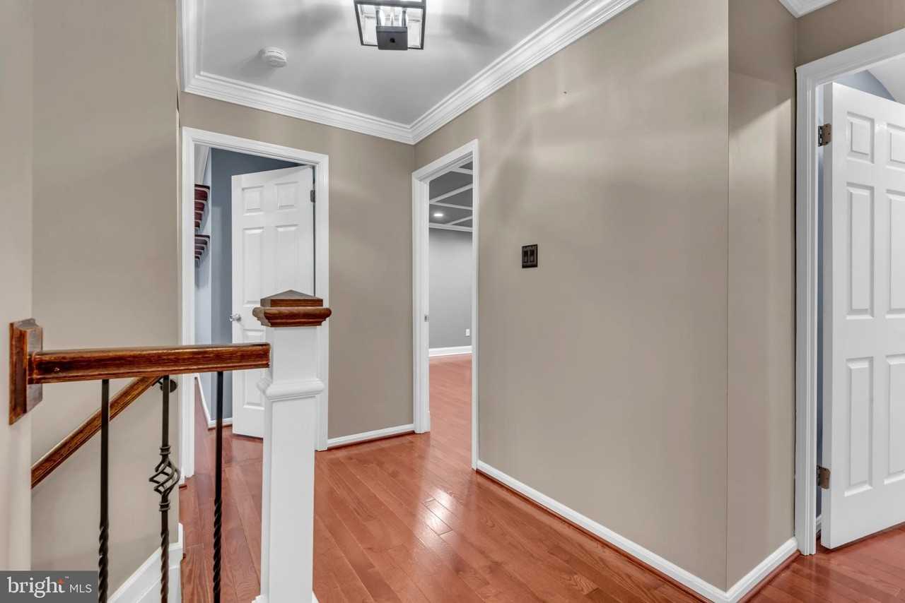 5818 Alderleaf Pl - Photo 7 of 33