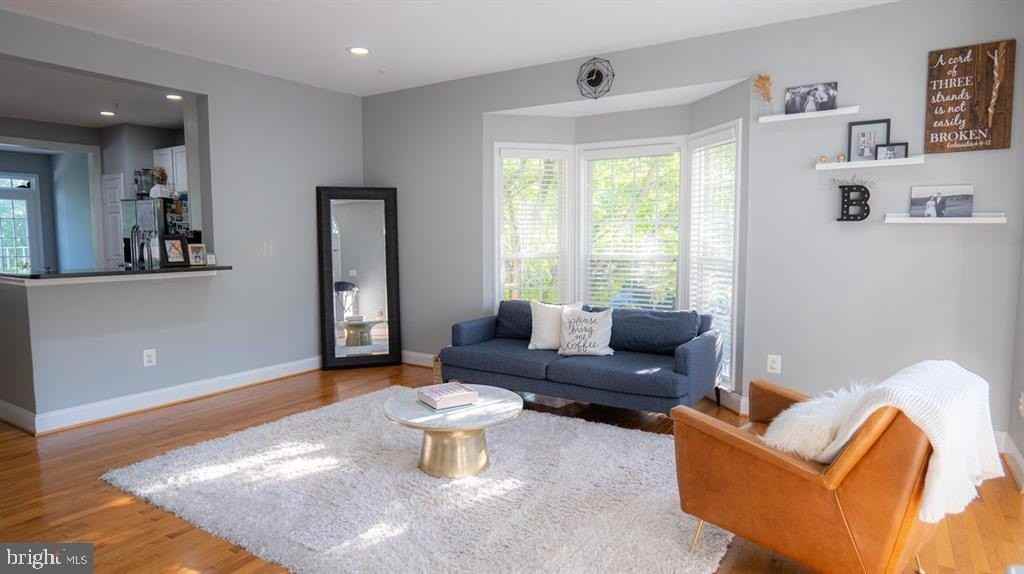 10483 Damascus Park Ln - Photo 3 of 23