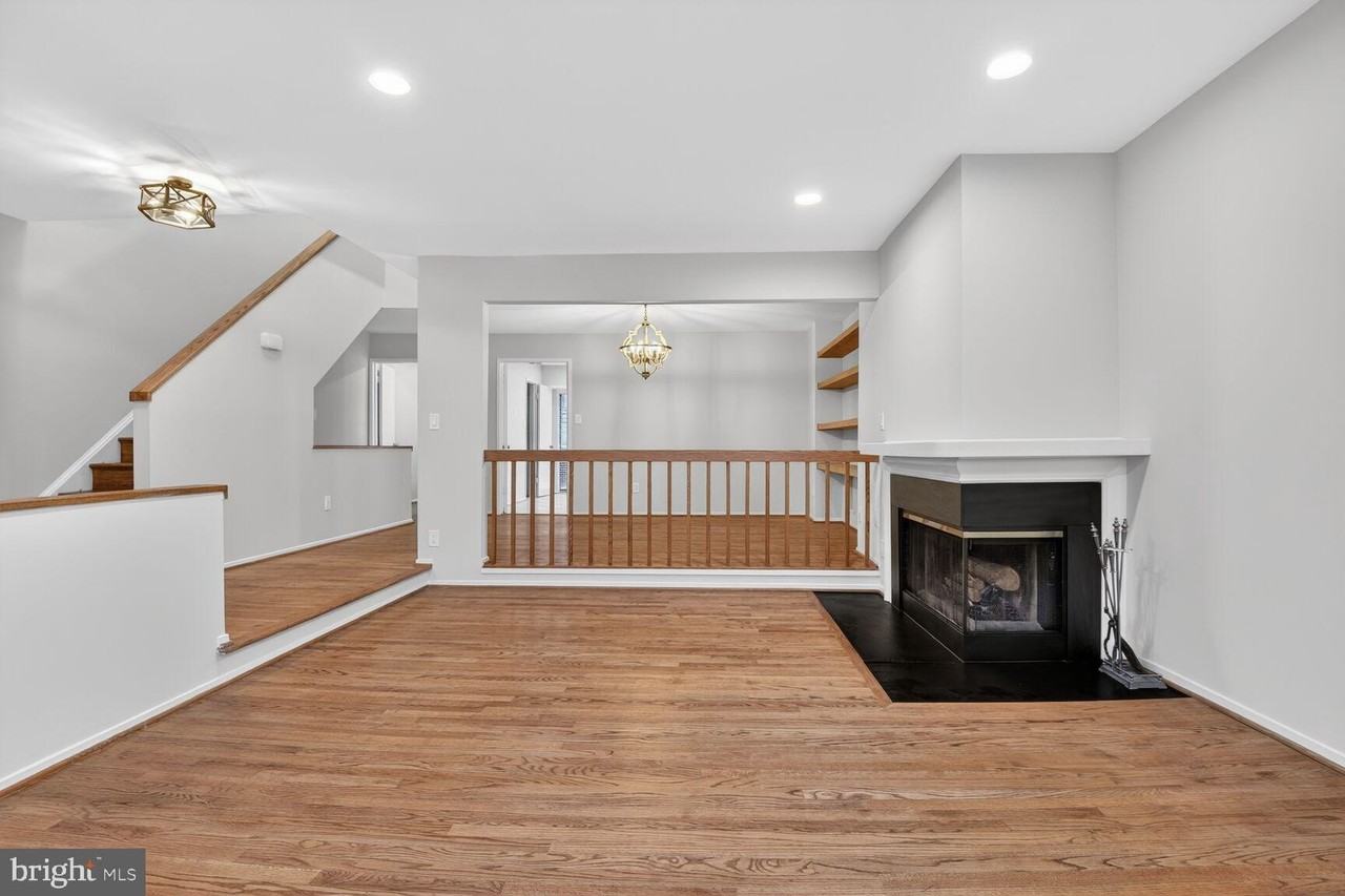 10949 Whiterim Dr - Photo 2 of 30