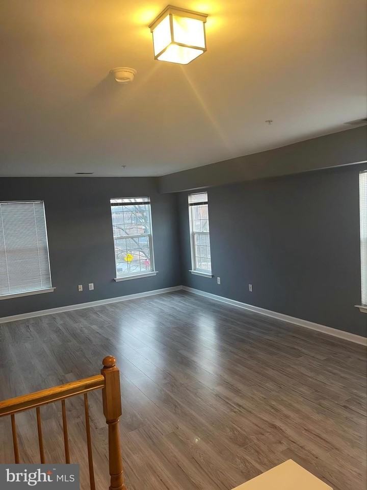 12912 Pinnacle Dr Unit 2 - Photo 7 of 30