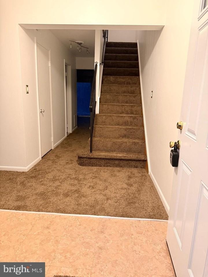 8613 Seasons Way Unit 67b - Photo 2 of 20