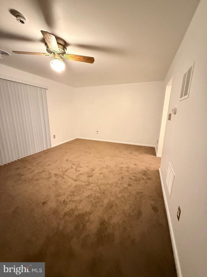 8613 Seasons Way Unit 67b - Photo 4 of 20