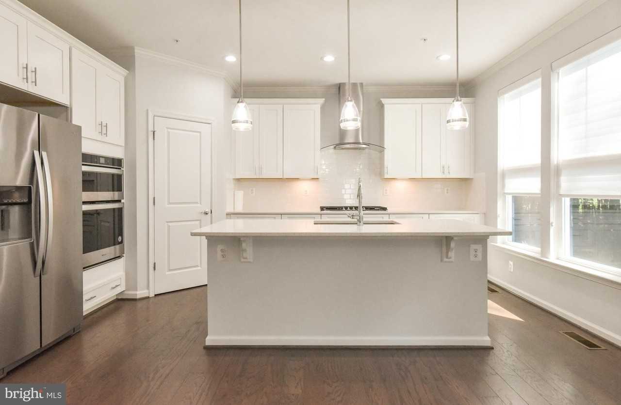 12054 Pimlico Ln - Photo 6 of 23