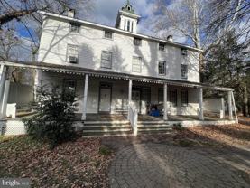 1 Breakneck Rd Apt 5 #Apt 5 - Photo 1 of 1