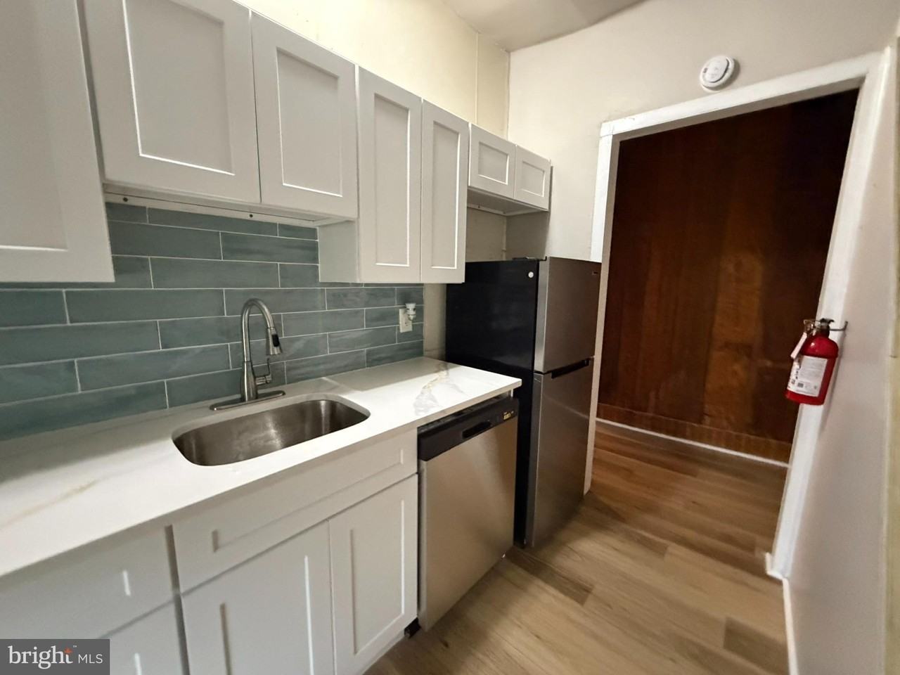 1 Breakneck Rd Apt 5 - Photo 4 of 8