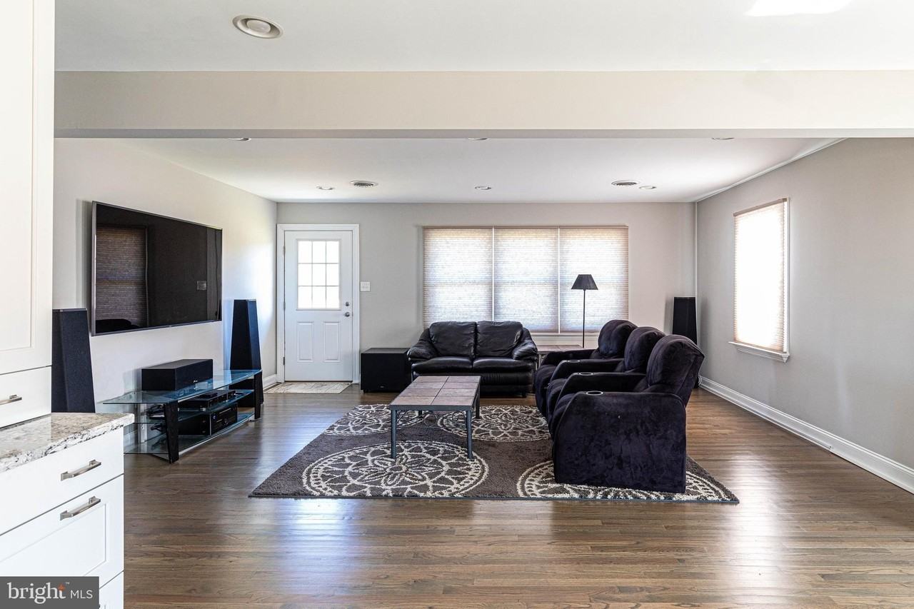 303 Eayrestown Rd - Photo 6 of 18