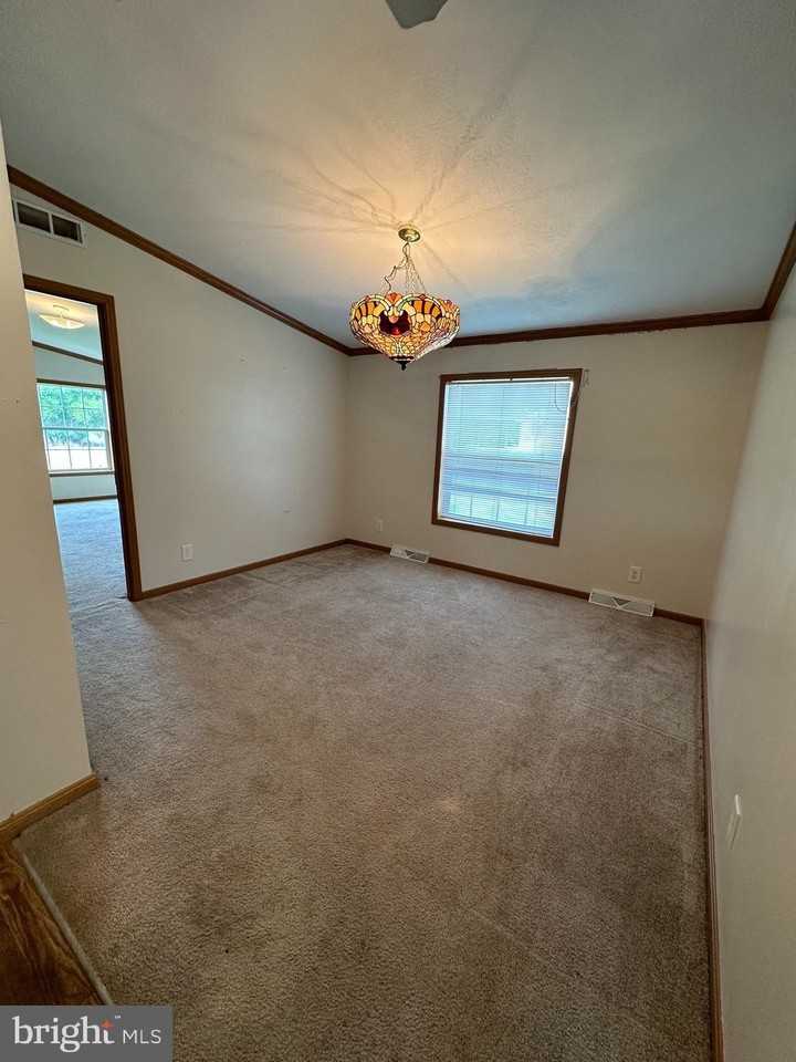 3073 Table Rock Rd - Photo 3 of 16