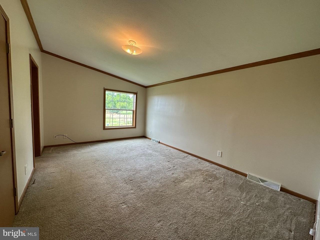 3073 Table Rock Rd - Photo 5 of 16