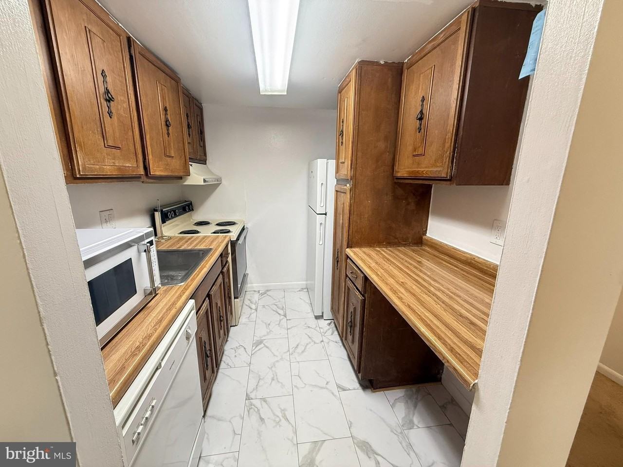 255 E Beaver Ave Apt 1207 - Photo 7 of 13