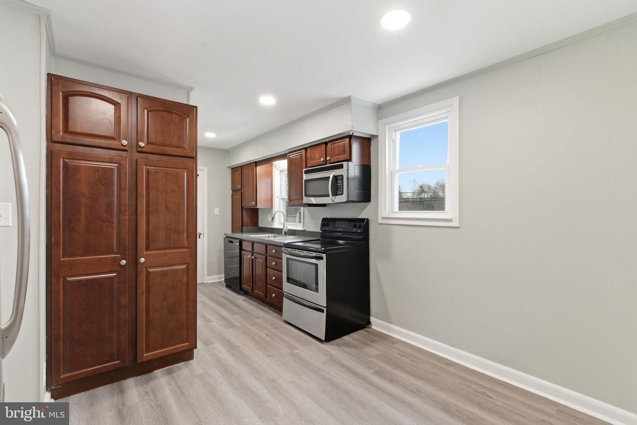 181 Friendship Rd - Photo 7 of 27