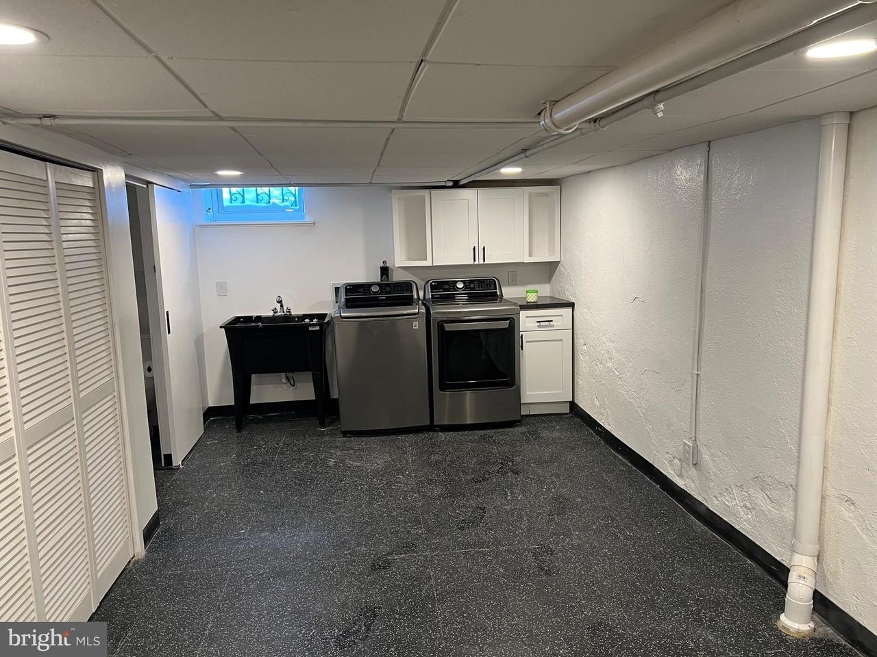 136 Davis St - Photo 6 of 16