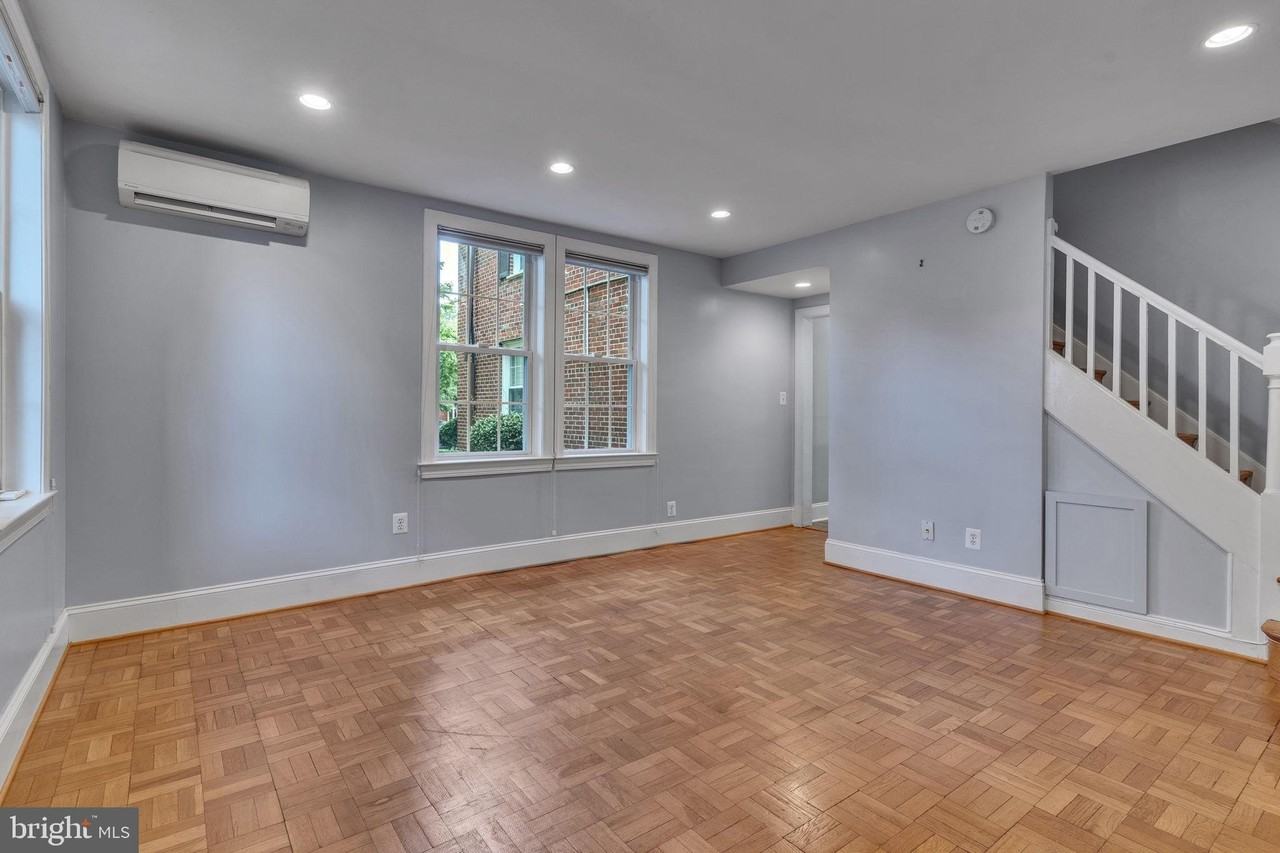 2600 16th St S Apt 713 - Photo 2 of 23