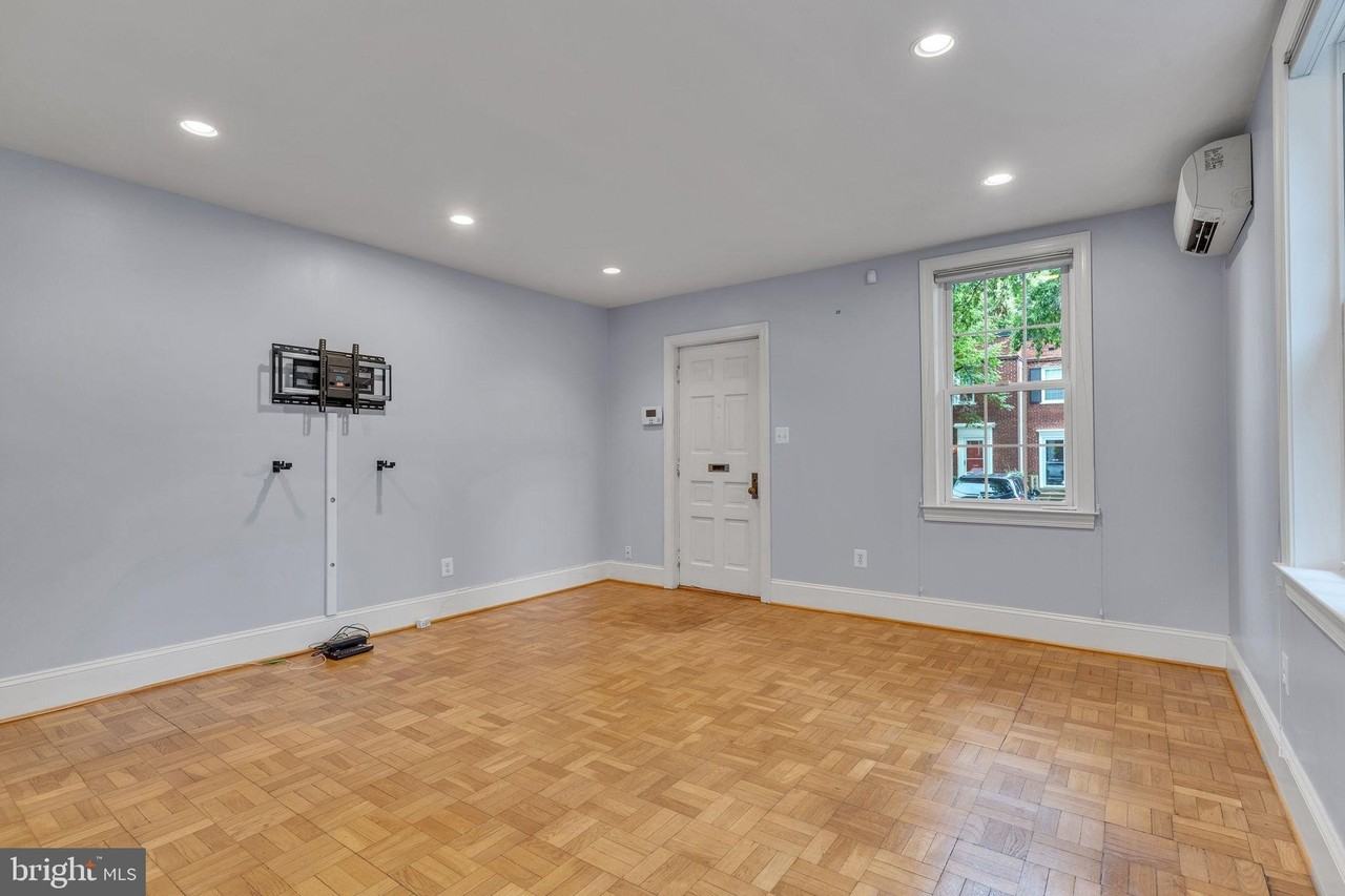 2600 16th St S Apt 713 - Photo 4 of 23