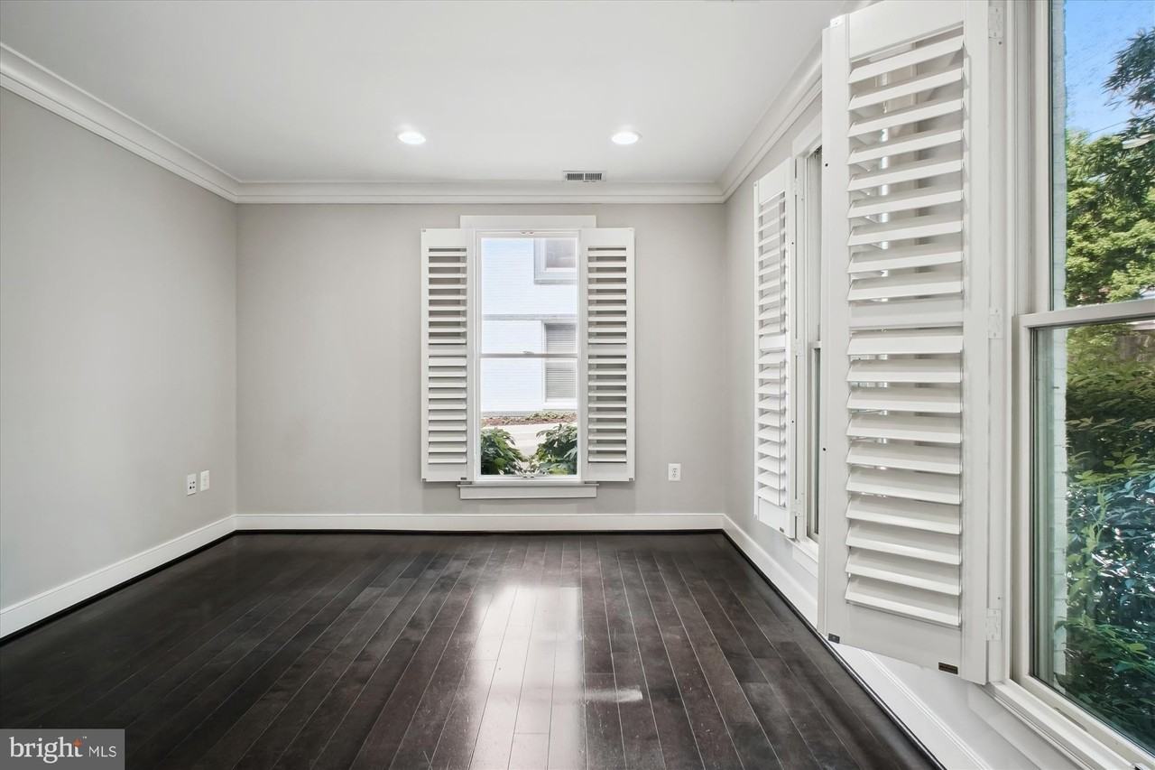 718 Snowden Hallowell Way - Photo 6 of 50