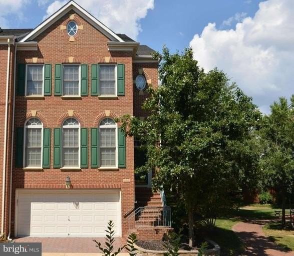 259 Murtha St - Photo 6 of 48