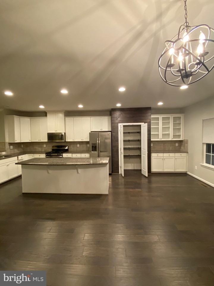 129 Hornbeam Dr - Photo 3 of 25