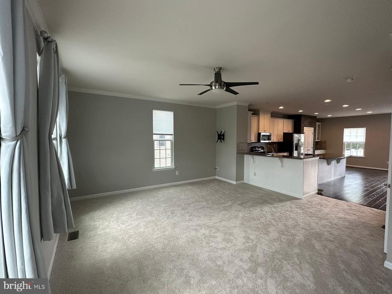 129 Hornbeam Dr - Photo 7 of 25