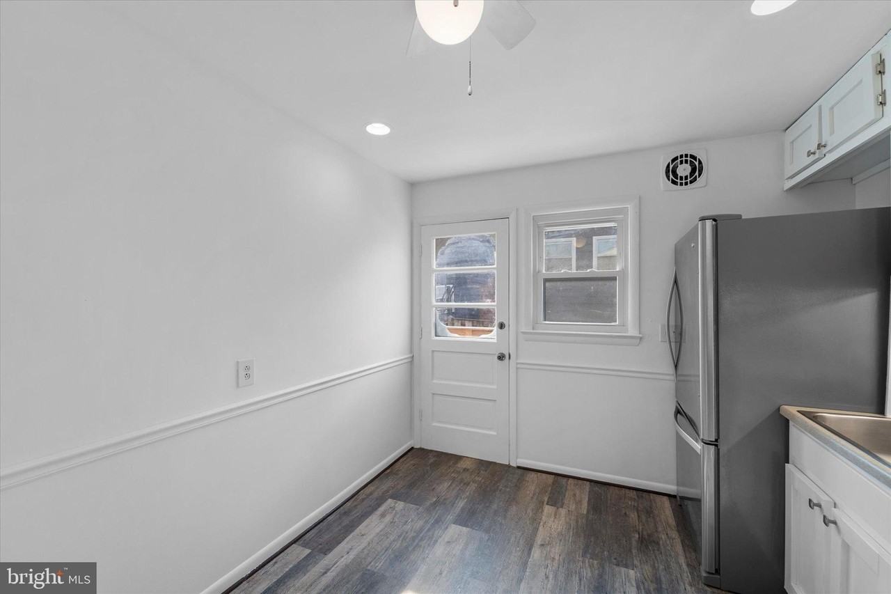 9012 Vernon View Dr - Photo 6 of 32