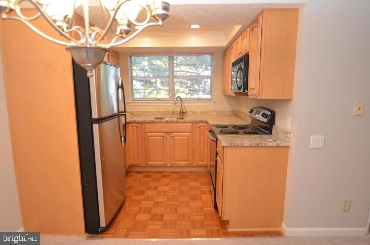 3907 Golf Tee Ct Apt 201 - Photo 7 of 12