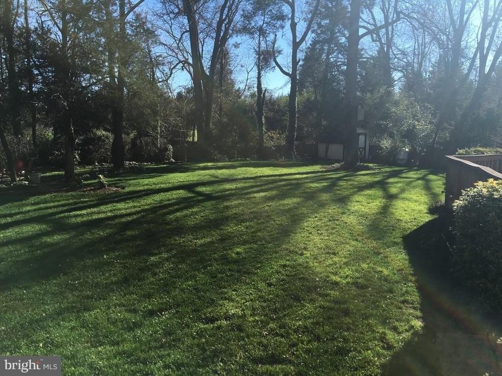 9119 Buckner Rd - Photo 5 of 33