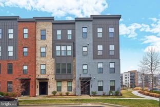 2269 Woodland Gap Ter Unit 16 - Photo 1 of 1