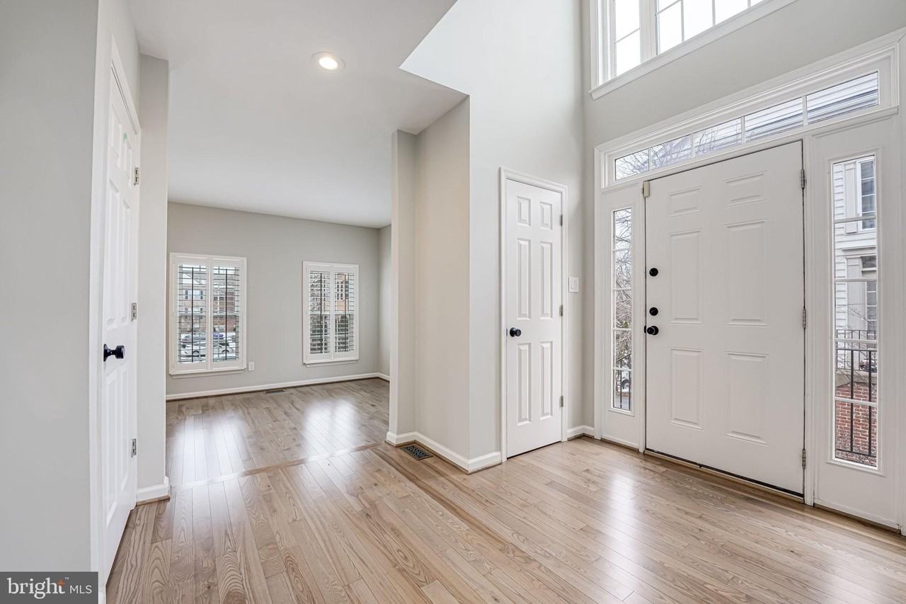 45816 Matador Ter - Photo 3 of 26