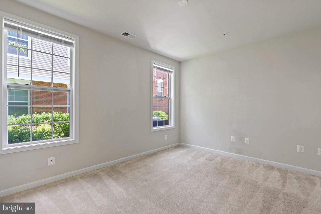 23235 Milltown Knoll Sq Unit 117 - Photo 2 of 23